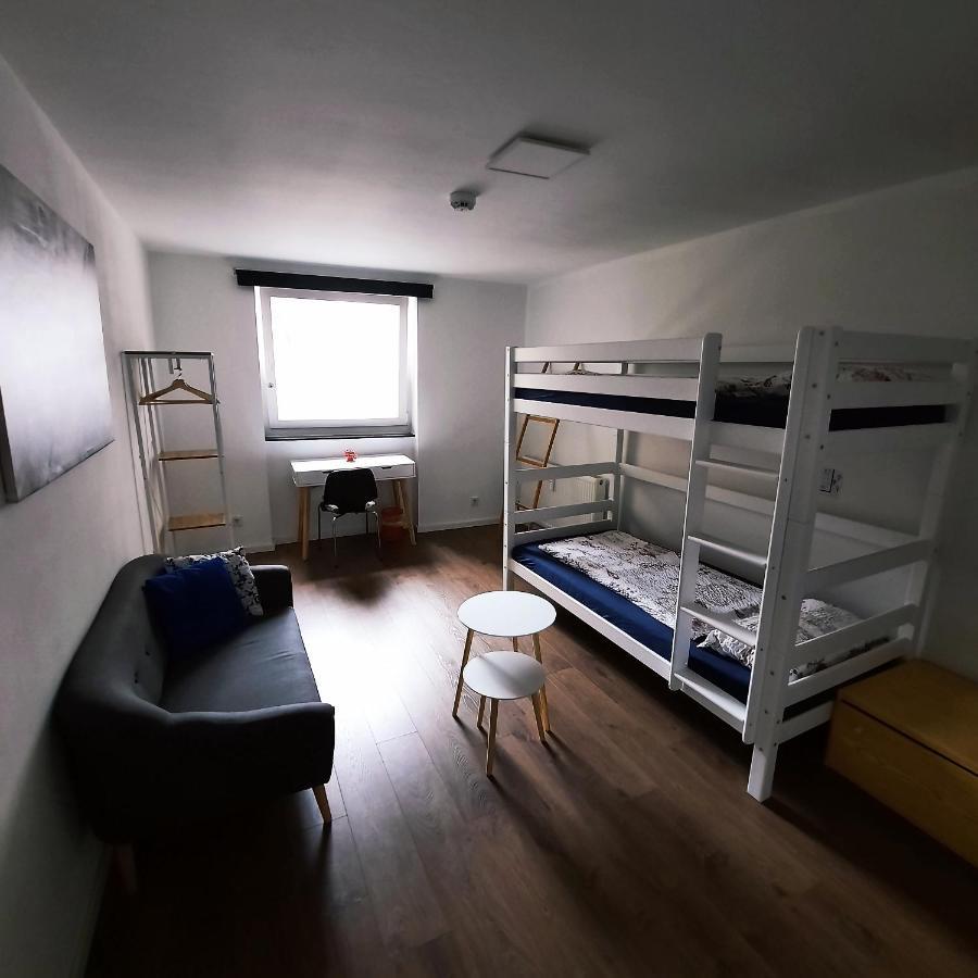 Full Flat 3 Bedrooms Saarbrucken Center -11 People المظهر الخارجي الصورة